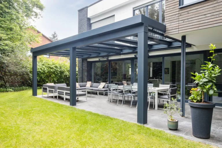 Aluxe UltraLine Style tuinkamer in antracietgrijs met onderdaks zonwering